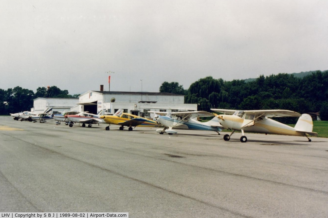 William T. Piper Memorial Airport (LHV) - N89364 withN3368E at Lock Haven airport in Pennsylvania 1989.