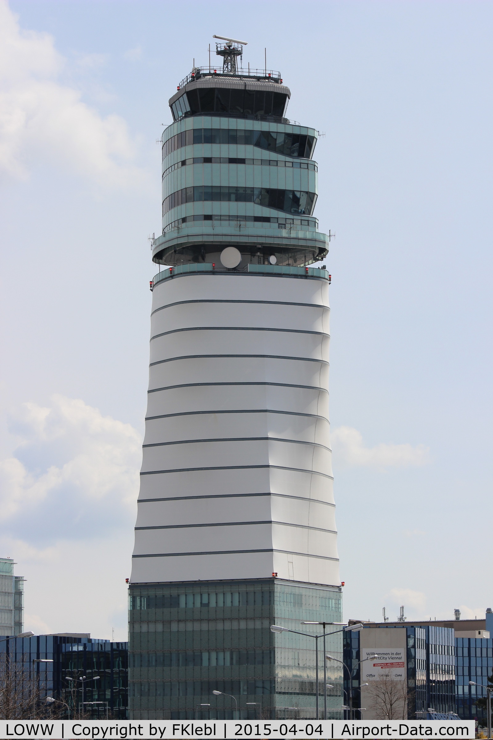 Vienna International Airport, Vienna Austria (LOWW) - Airport ICAO Code: LOWW
Airport IATA Code: VIE