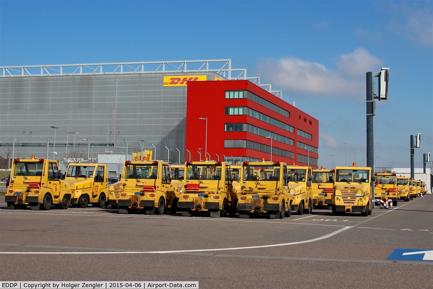 Leipzig/Halle Airport, Leipzig/Halle Germany (EDDP) - Sunday rest even for yellow vehicules...