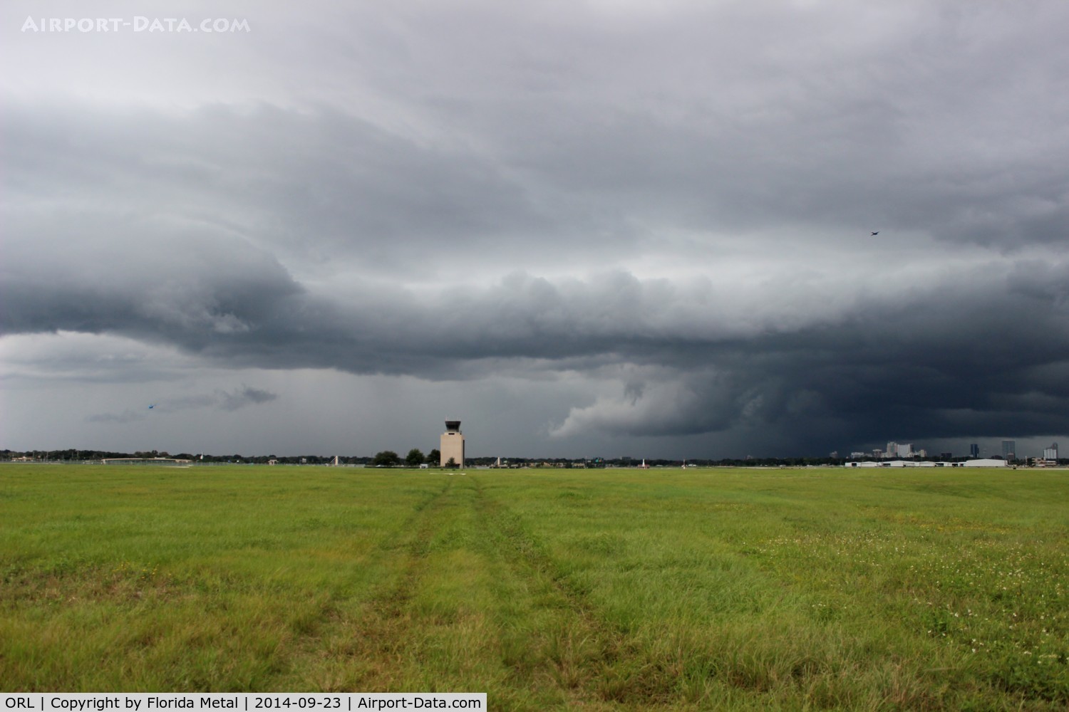 Executive Airport (ORL) - Thunderstorm at Orlando Exec