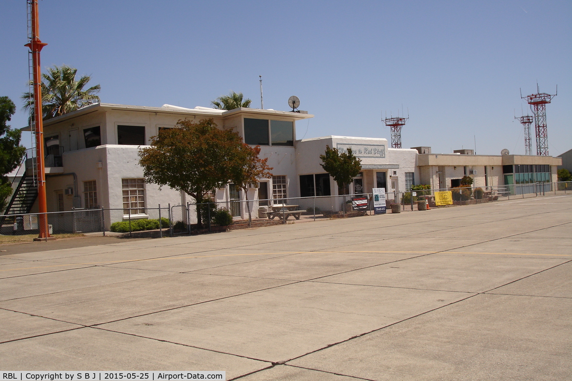 Red Bluff Municipal Airport (RBL) - Red Bluff airport with ramp view of airport office and nice upstairs restaurant. The restaurant is a nice place to watch planes  land in the sometimes tricky Red Bluff winds.