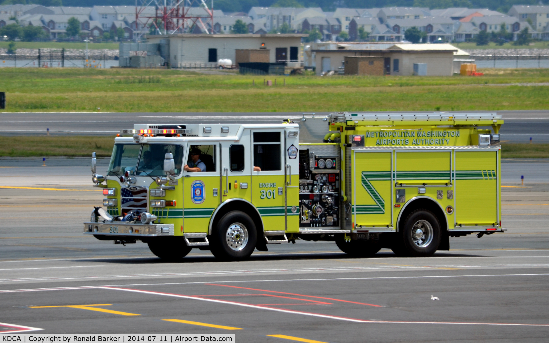 Ronald Reagan Washington National Airport (DCA) - Engine 301 National