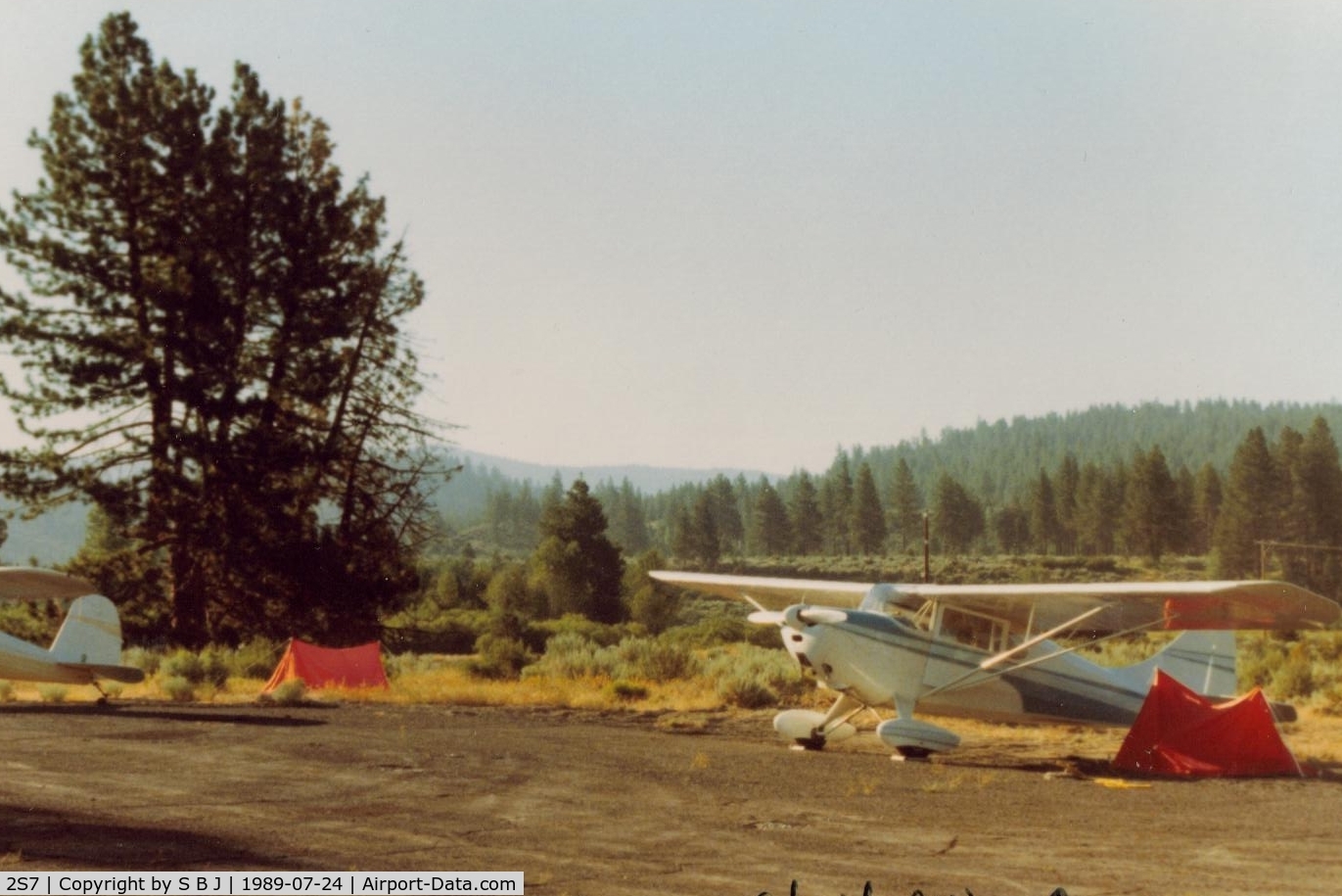 Chiloquin State Airport (2S7) - 68E at Chiloquin airport in Oregon on the second day of a flight to the east coast in 1989.