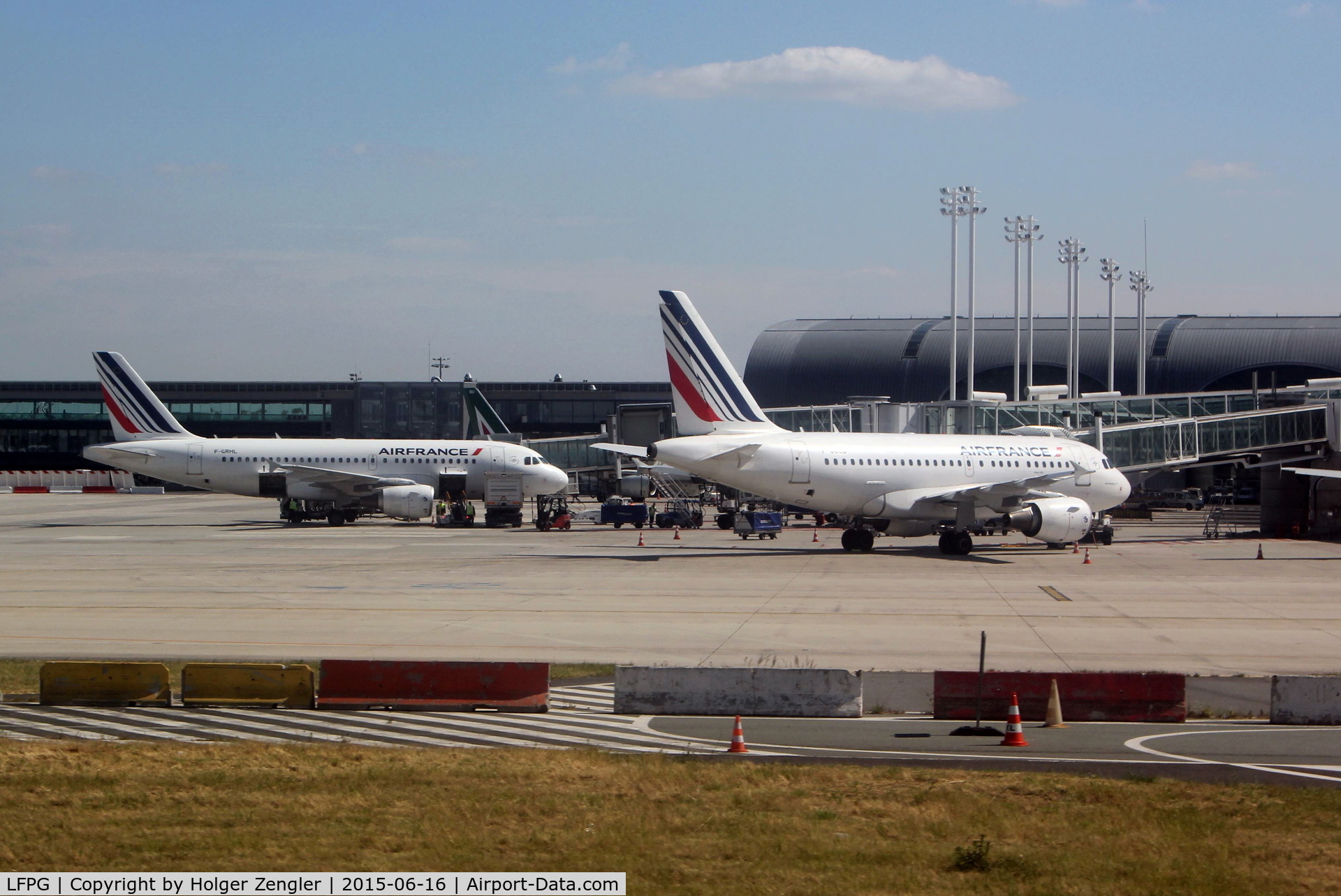 Paris Charles de Gaulle Airport (Roissy Airport), Paris France (LFPG) - Impression at terminal 2.....