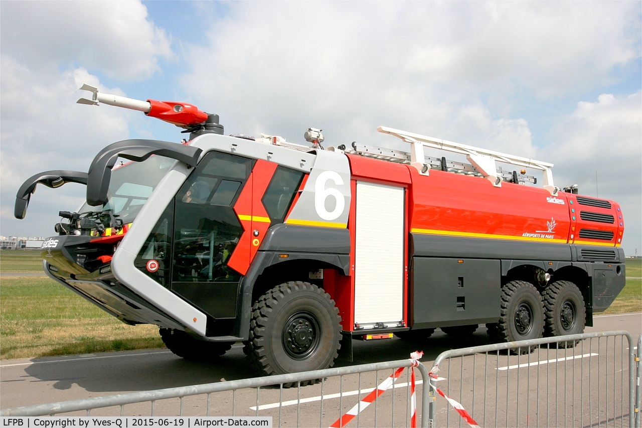 Paris Airport,  France (LFPB) - Fire truck, Paris-Le bourget airport (LFPG-CDG) Air show 2015