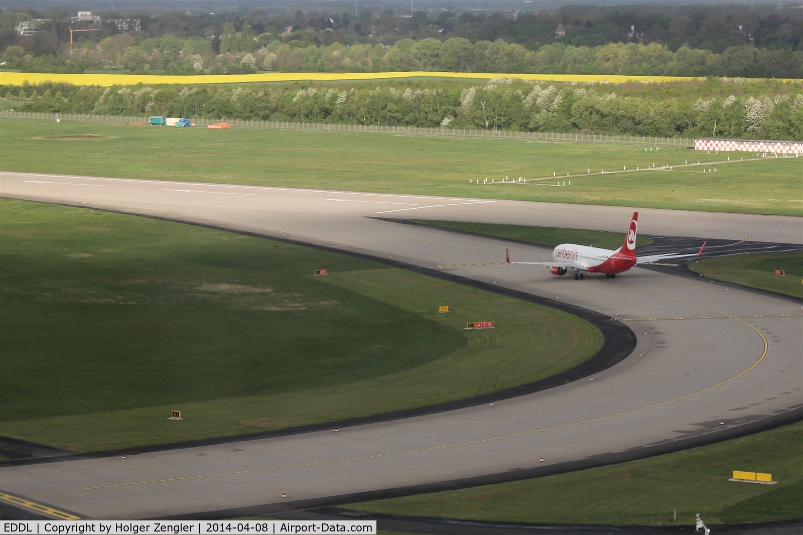 Düsseldorf International Airport, Düsseldorf Germany (EDDL) - View down on DUS from seat 34F...