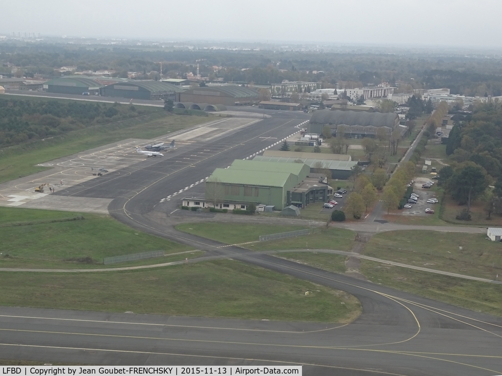 Bordeaux Airport, Merignac Airport France (LFBD) - BA 106