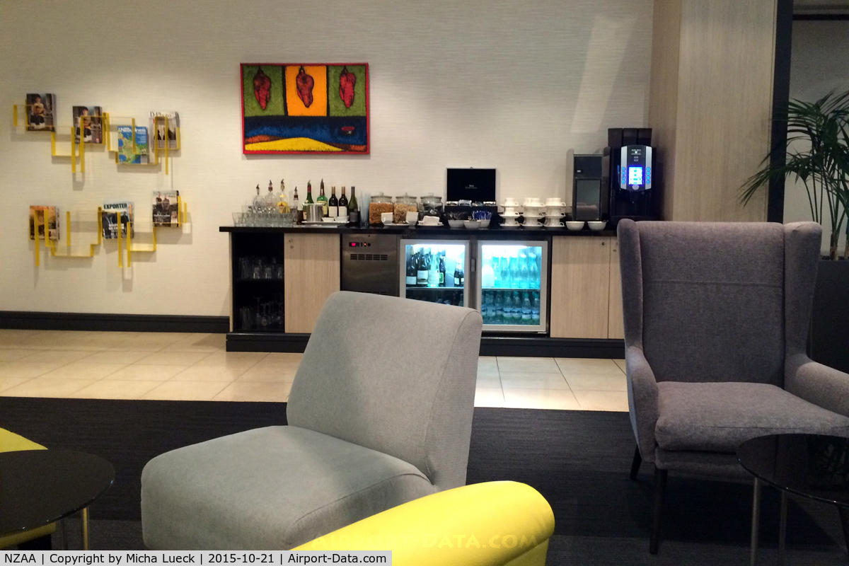 Auckland International Airport, Auckland New Zealand (NZAA) - Auckland's Emperor Lounge is actually quite nice
