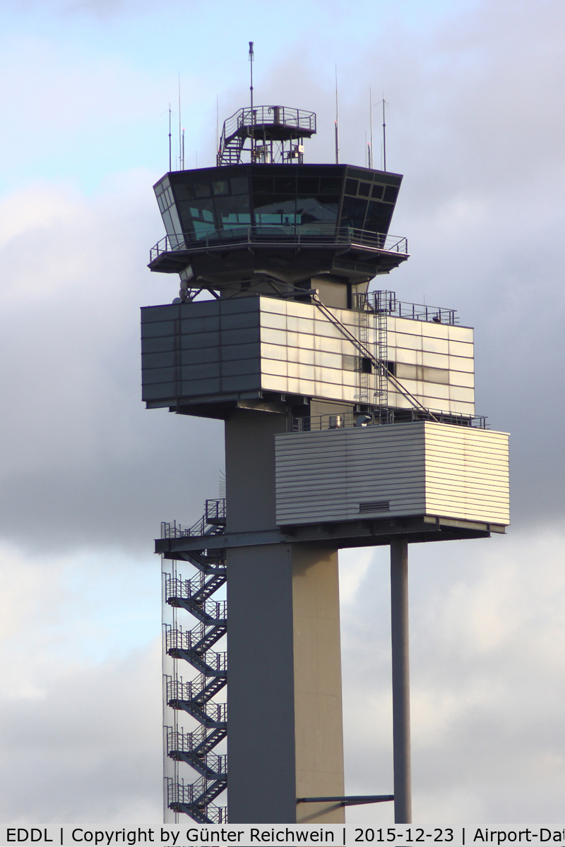 Düsseldorf International Airport, Düsseldorf Germany (EDDL) - Düsseldorf's main air traffic control tower
