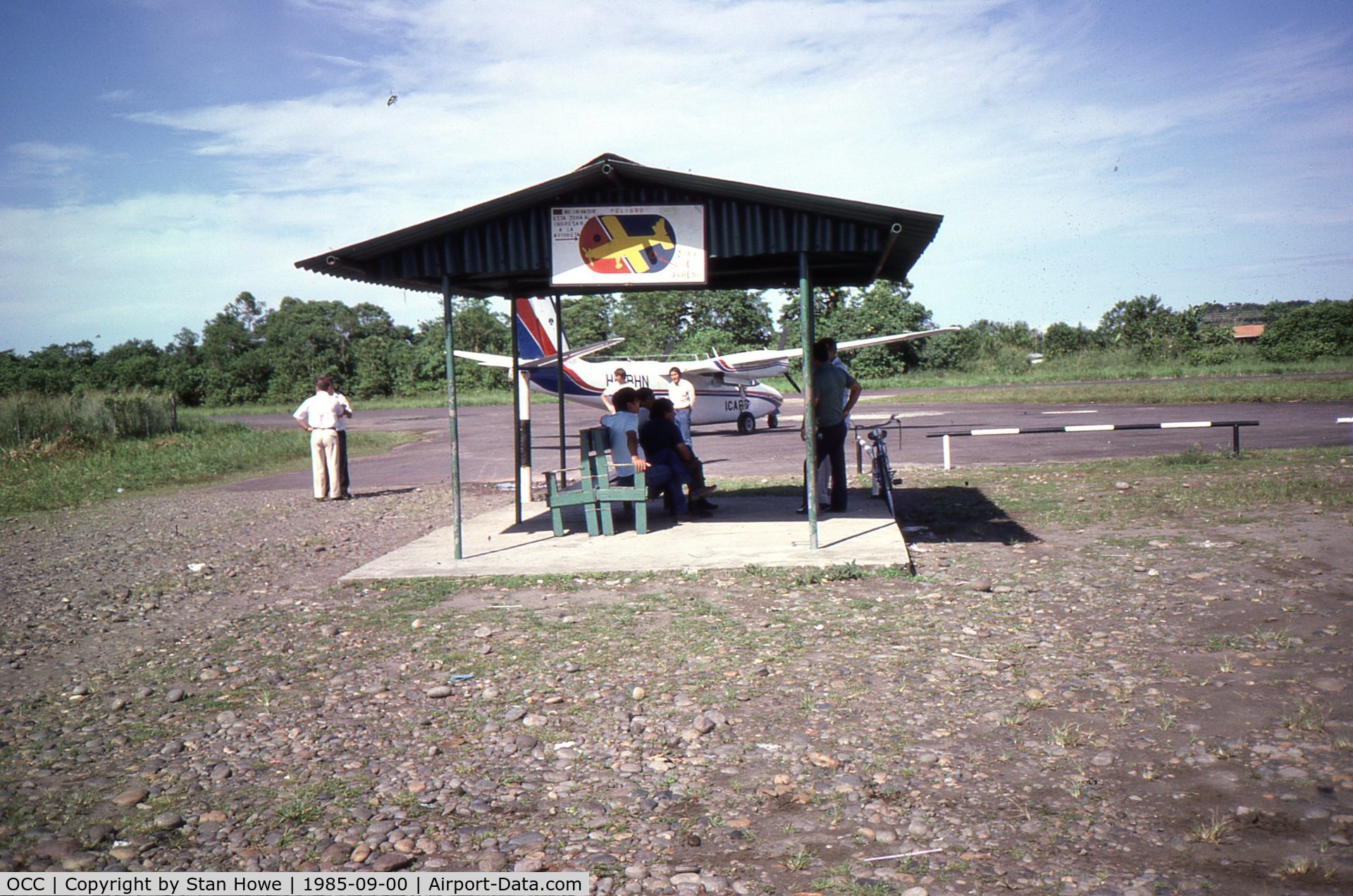 Francisco de Orellana Airport, Coca Ecuador (OCC) - Passenger reception shed in 1985.