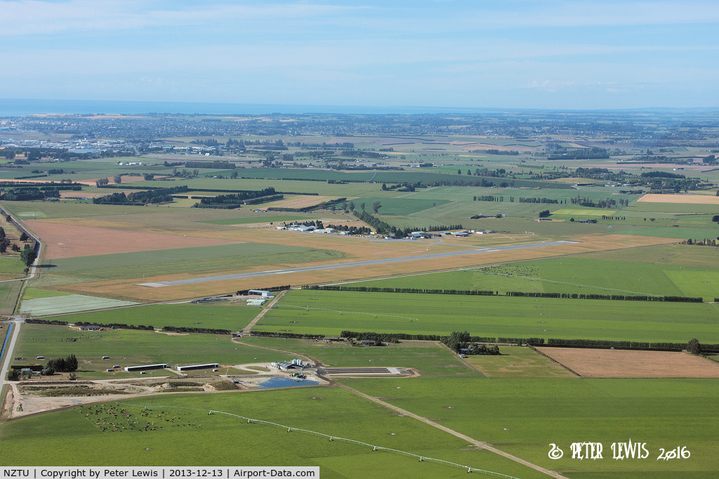 Richard Pearse Airport, Timaru New Zealand (NZTU) - in the circuit at TI