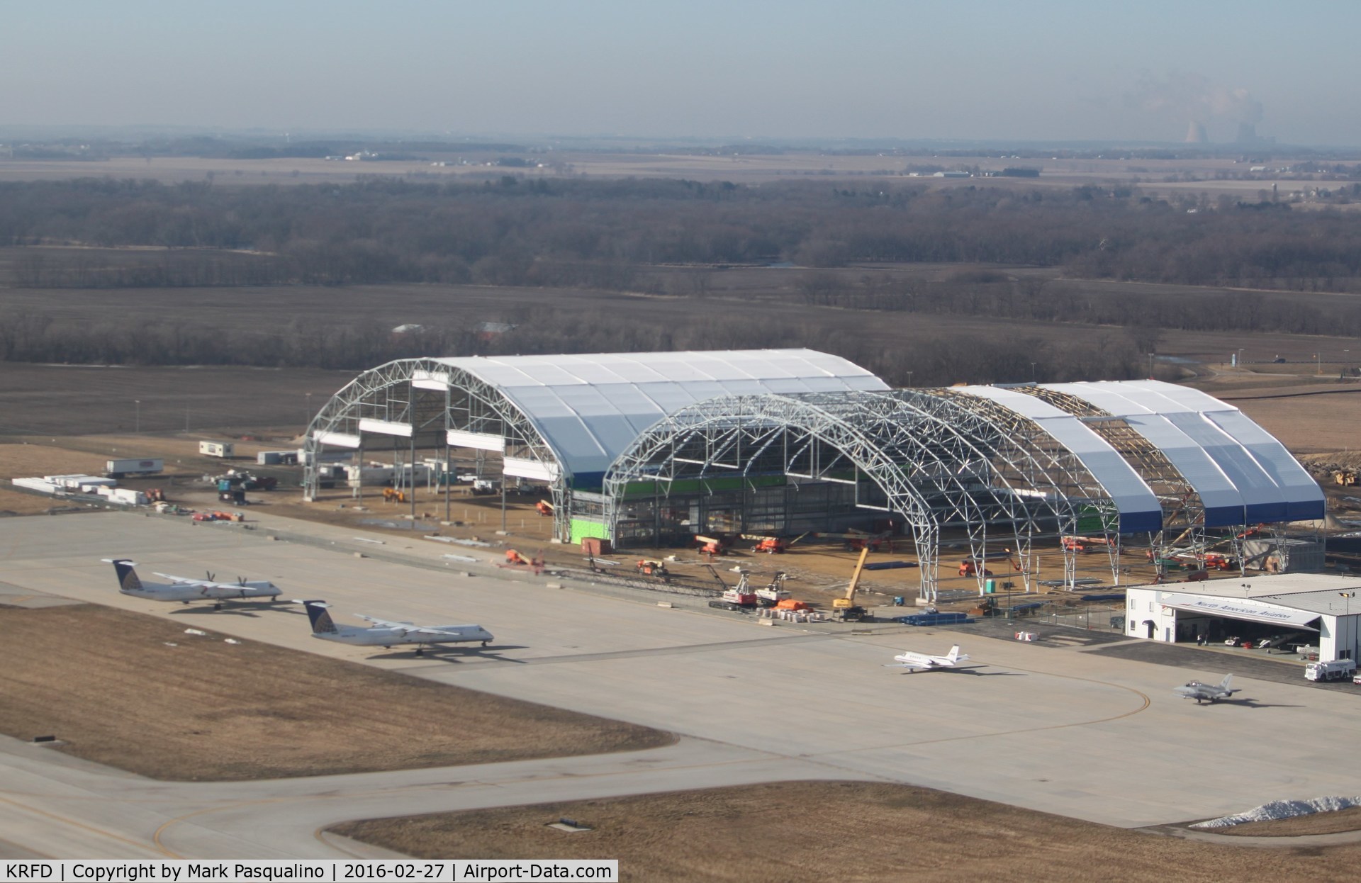 Chicago/rockford International Airport (RFD) - New hangars being built