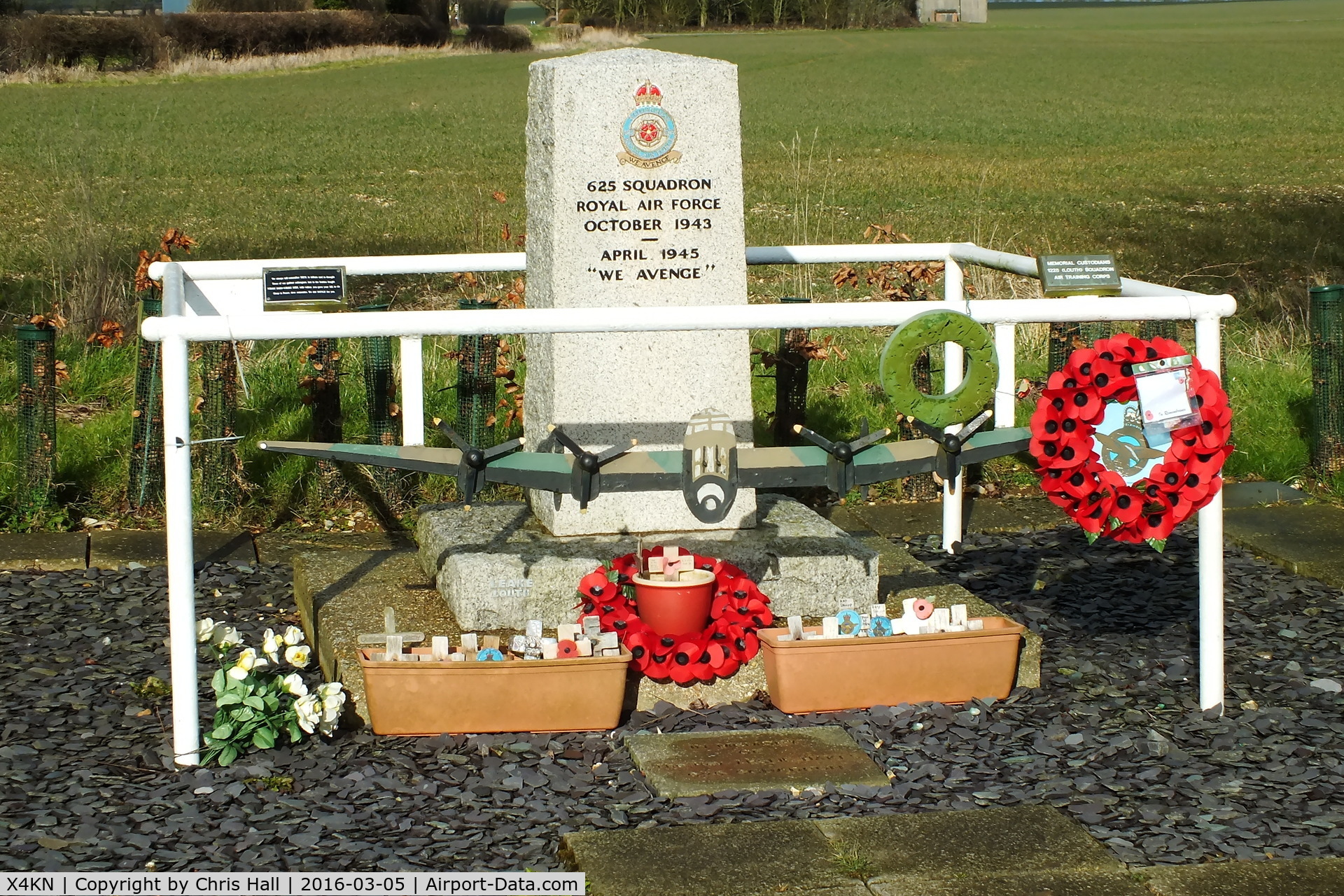 X4KN Airport - Memorial at the former RAF Kelstern