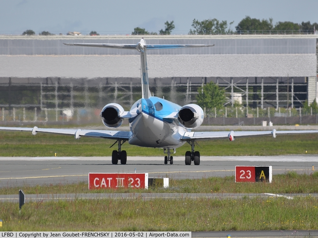 Bordeaux Airport, Merignac Airport France (LFBD) - runway 23 catégorie III, F28 KLM PH-KZL to AMS
