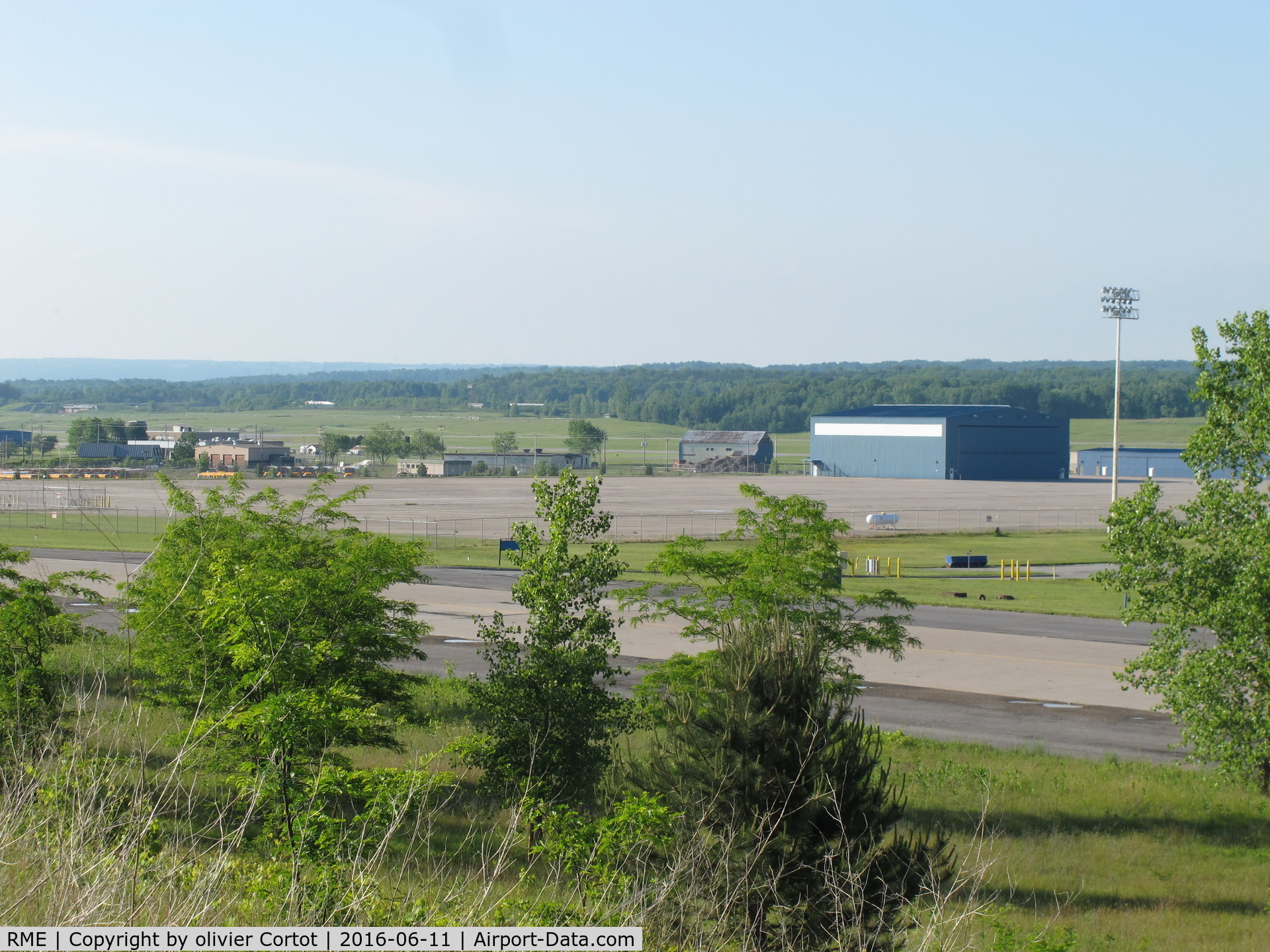 Griffiss International Airport (RME) - general view
