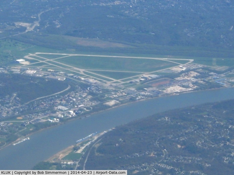 Cincinnati Municipal Airport Lunken Field Airport (LUK) - Looking east from 10,000 ft.