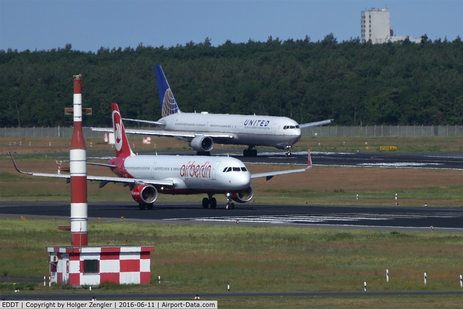 Tegel International Airport (closing in 2011), Berlin Germany (EDDT) - TXL waving good bye tour no.4 since 2011