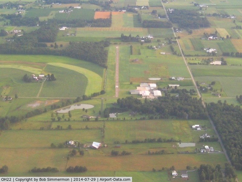 Stoltzfus Airfield Airport (OH22) - Looking north
