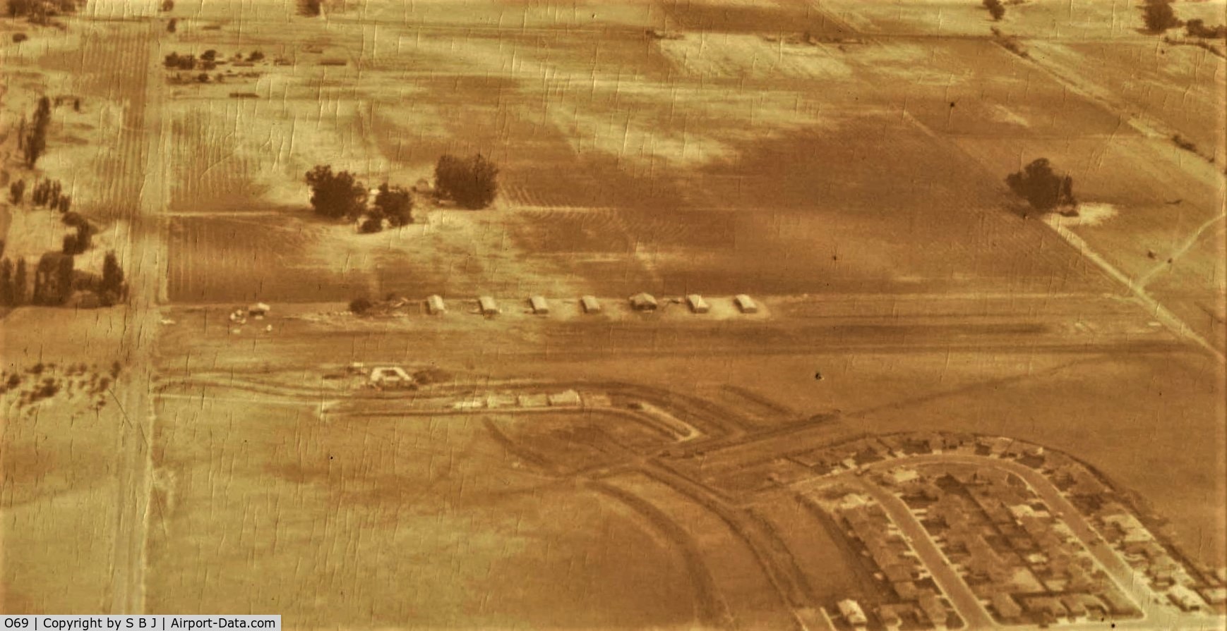 Petaluma Municipal Airport (O69) - Petaluma around 1965. Notice runway right up to road which could cause some excitement when landing to the south. I only landed that way once in my 15 or so visits. Was a busy but friendly airport back then (70s & 80s) with planes parked everywhere. 