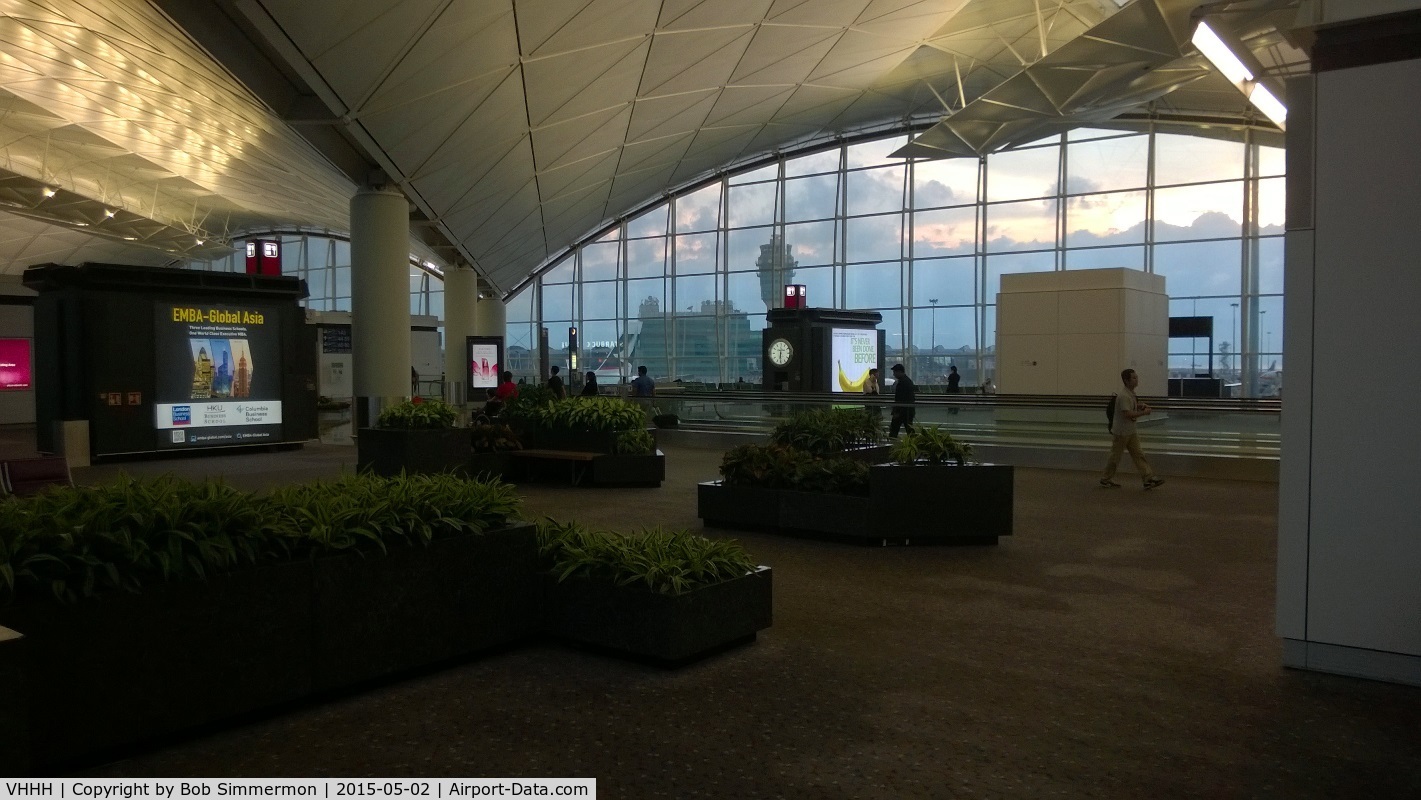 Hong Kong International Airport, Hong Kong Hong Kong (VHHH) - Passenger gate area at Hong Kong Int'l