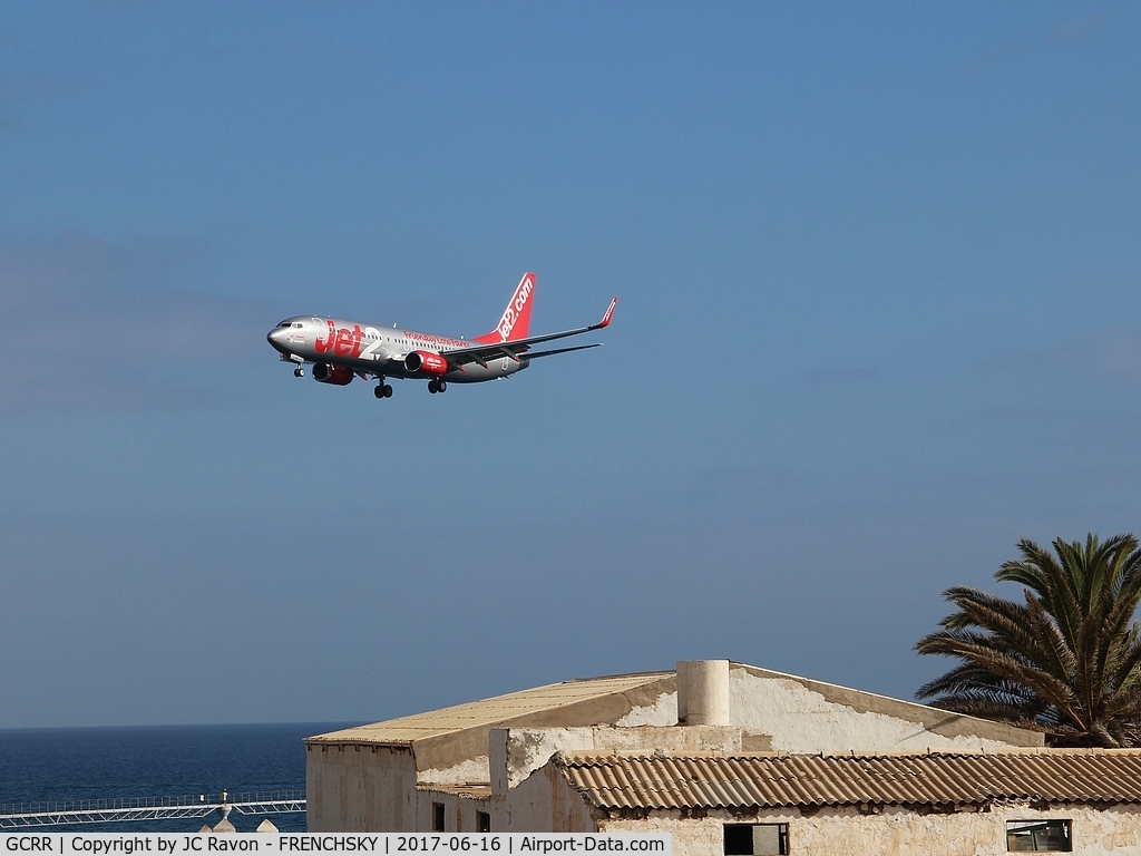 Arrecife Airport (Lanzarote Airport), Arrecife Spain (GCRR) - Jet2 landing