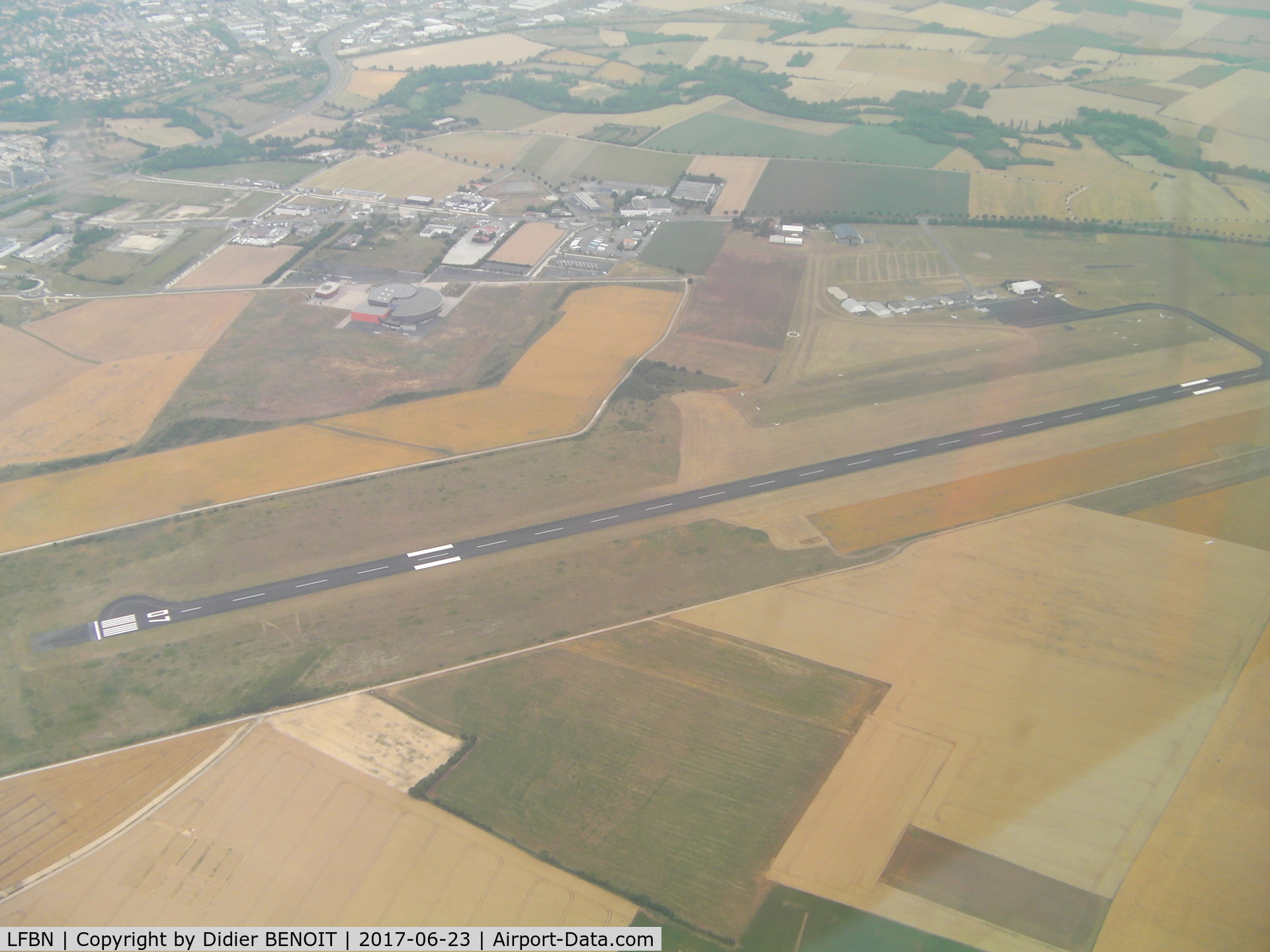Niort Airport, Souche Airport France (LFBN) - Niort