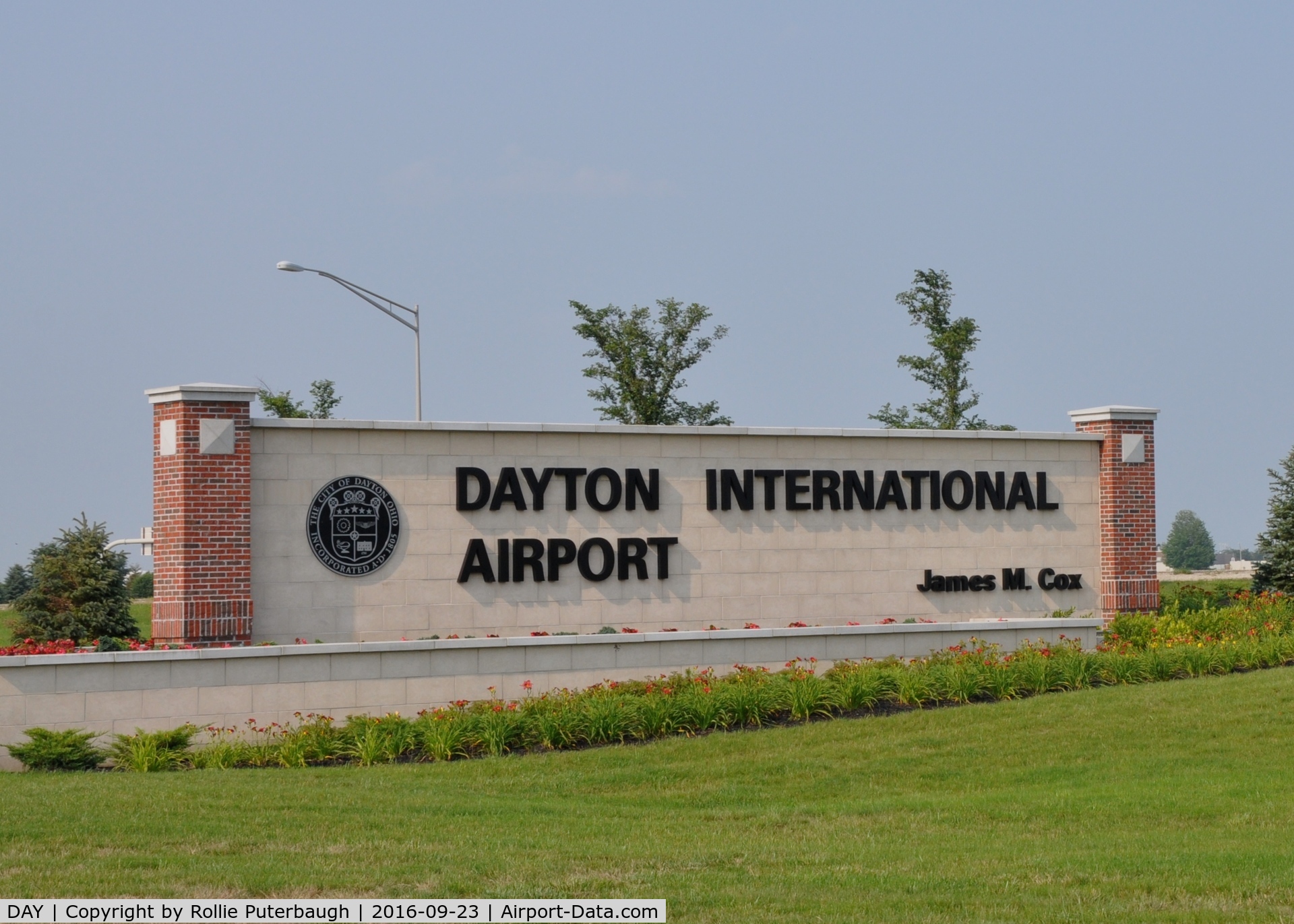 James M Cox Dayton International Airport (DAY) - Entrance to the Dayton International Airport ~ Vandalia, Ohio. Visit my aviation blog by copy/paste: https://steemit.com/@rollie13 .
