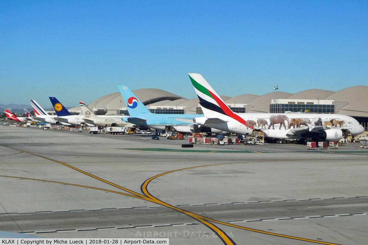 Los Angeles International Airport (LAX) - Great line-up at TBIT