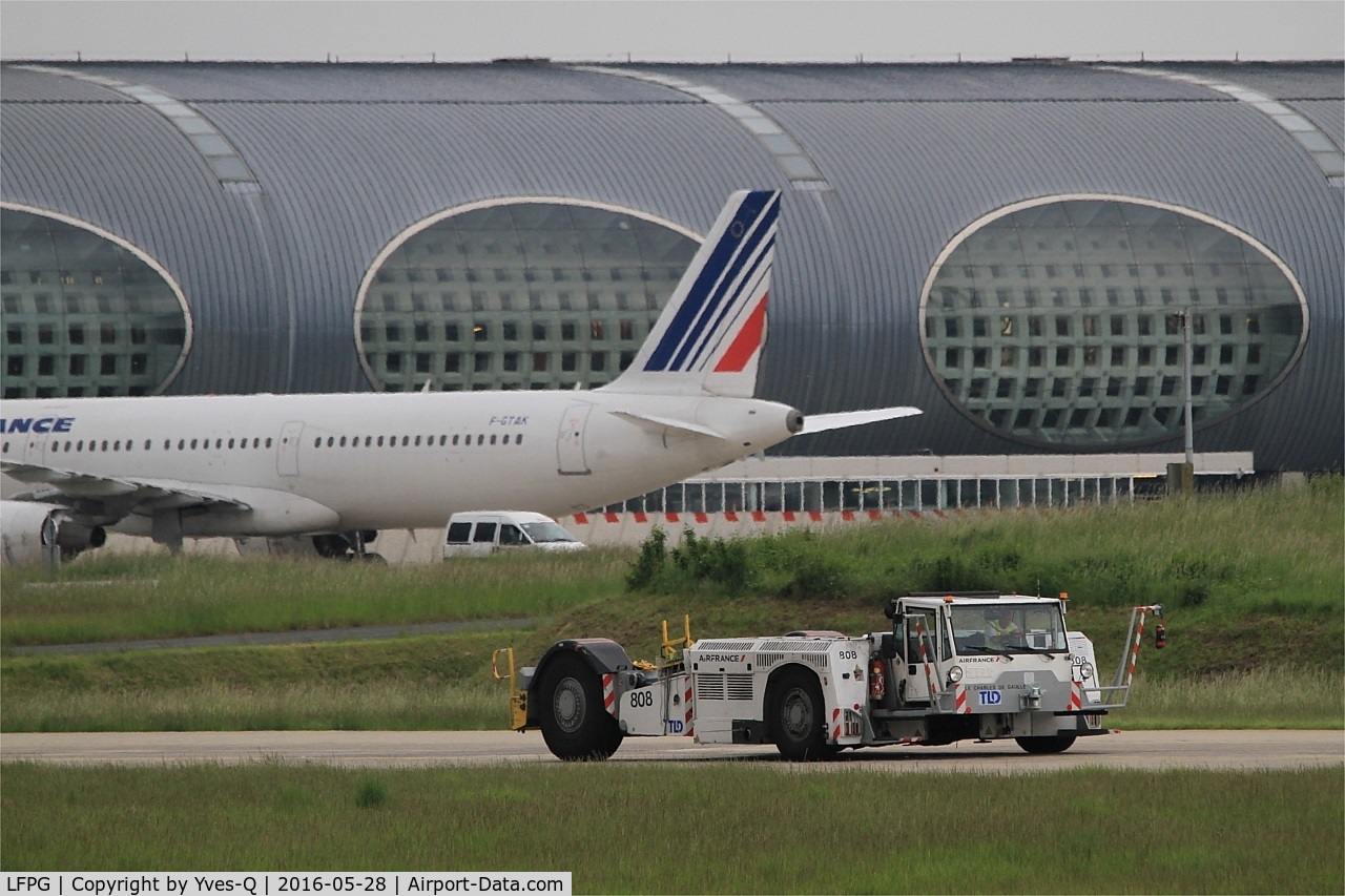Paris Charles de Gaulle Airport (Roissy Airport), Paris France (LFPG) - Aircraft tug TPX-500-MTS, Roissy-Charles De Gaulle airport (LFPG-CDG)