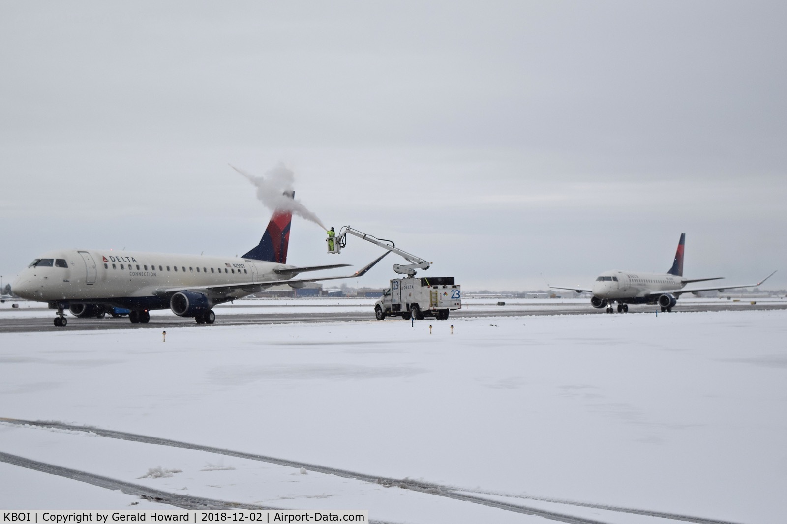 Boise Air Terminal/gowen Fld Airport (BOI) - Lined up on the remote parking area.