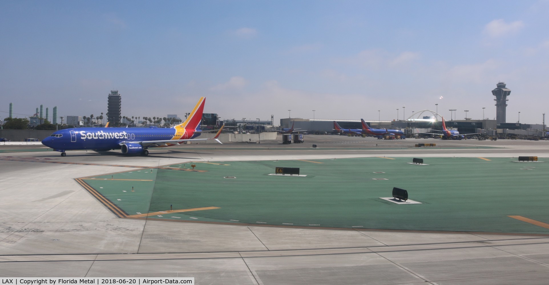 Los Angeles International Airport (LAX) - Departing LAX