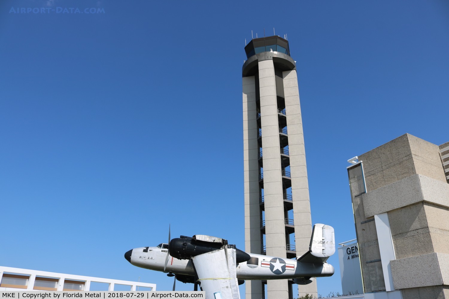 General Mitchell International Airport (MKE) - Milwaukee tower