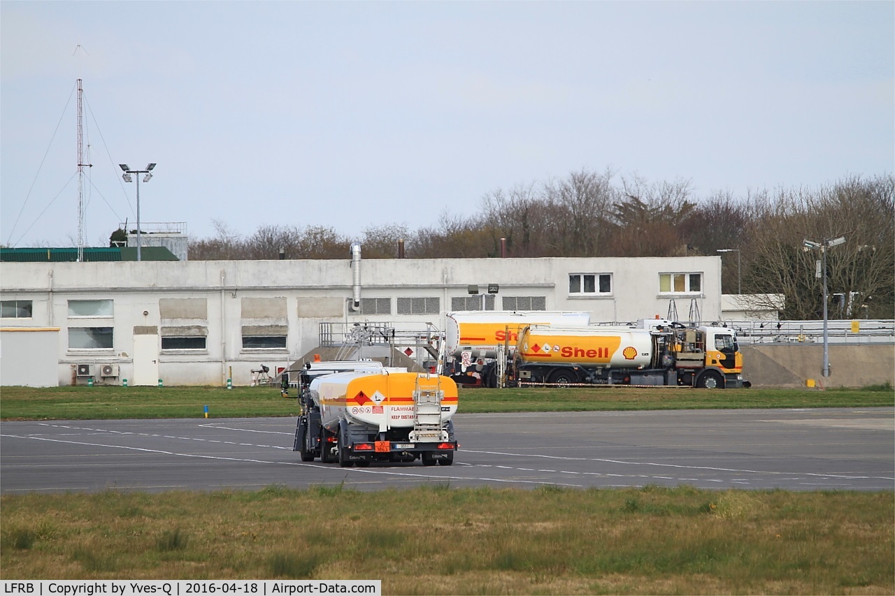 Brest Bretagne Airport, Brest France (LFRB) - Refueling trucks, Brest-Bretagne airport (LFRB-BES)