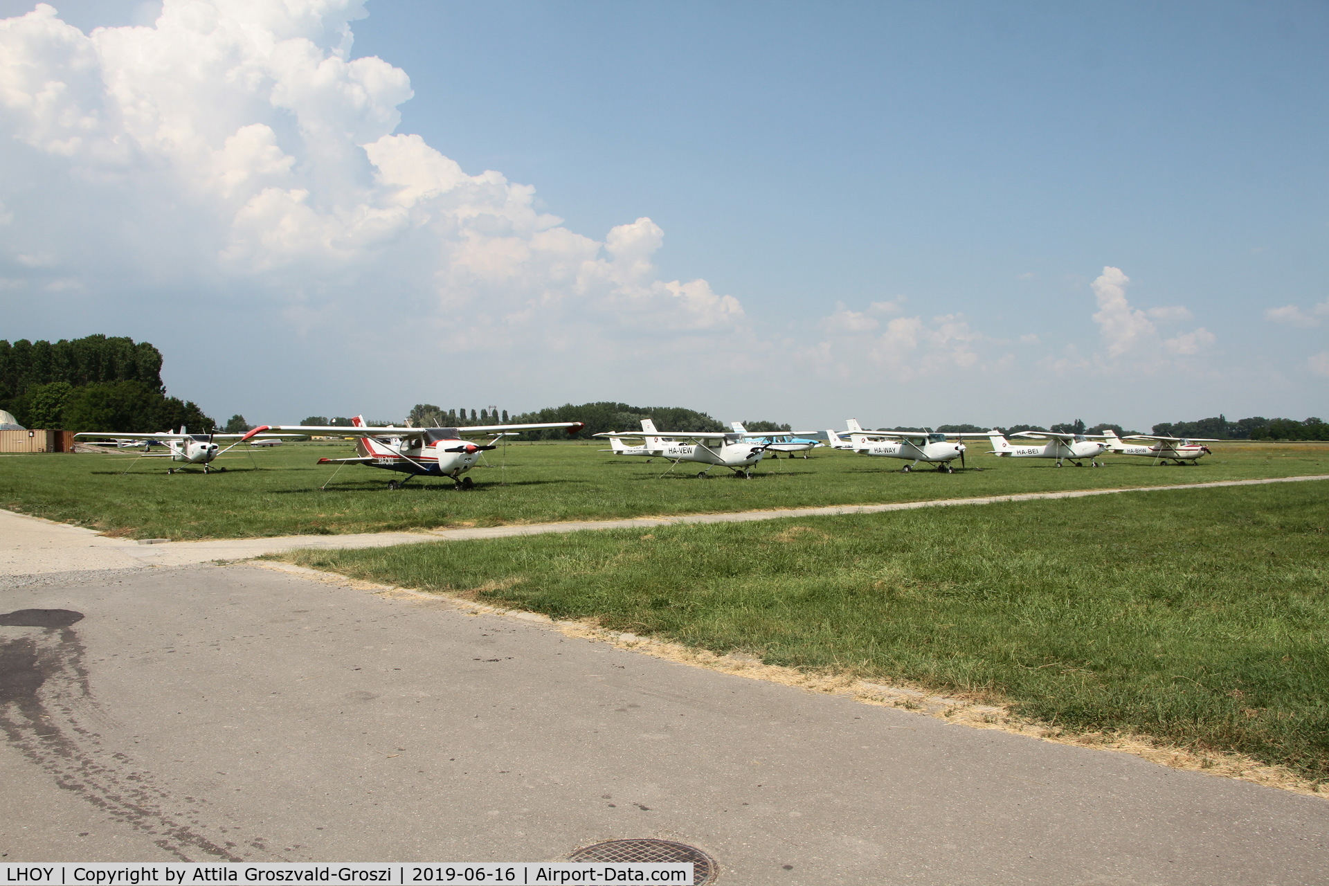 ?csény Airport, ?csény Hungary (LHOY) - LHOY - Öcsény Airport, Hungary