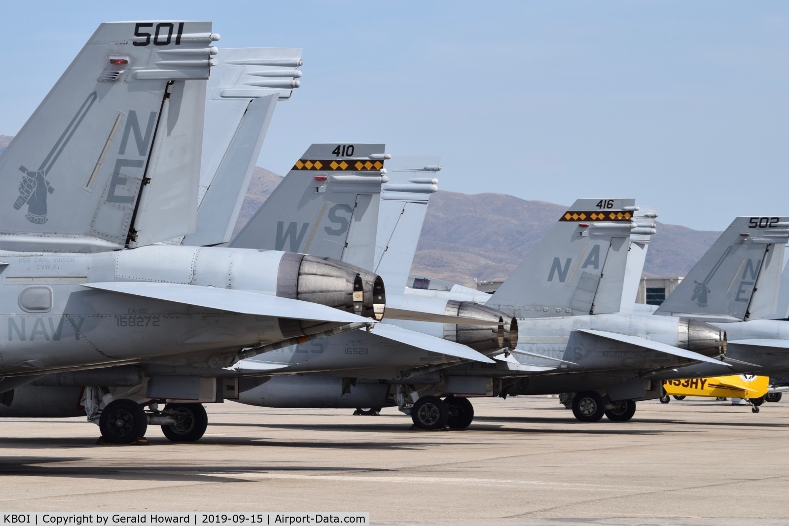 Boise Air Terminal/gowen Fld Airport (BOI) - Visit to BOI for fuel. Two EA-18Gs from VAQ-136 and two F/A-18Cs from VMAF-323.