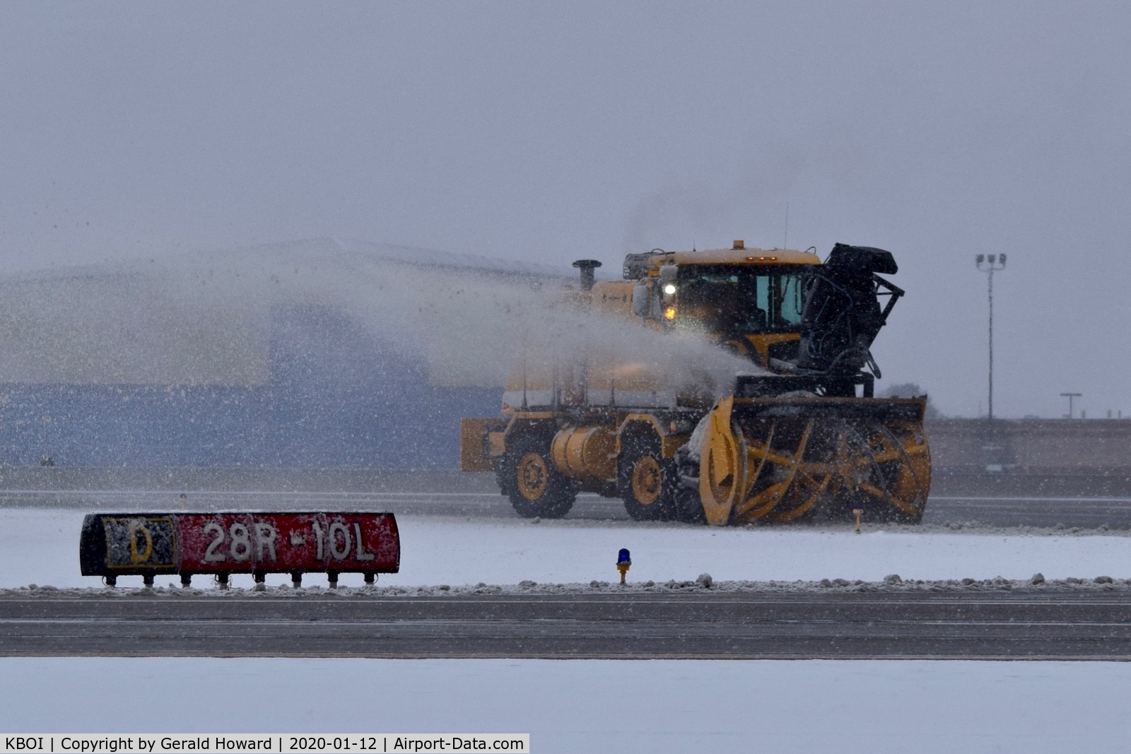 Boise Air Terminal/gowen Fld Airport (BOI) - Moves snow berms pretty fast.