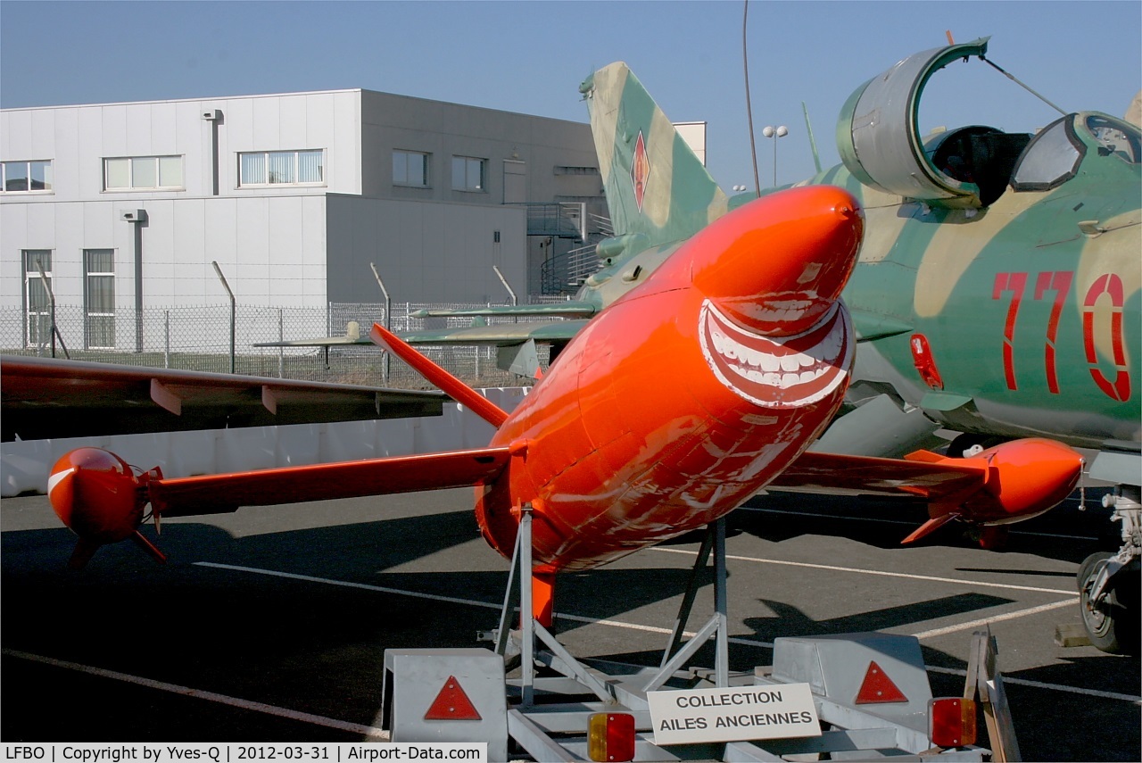 Toulouse Airport, Blagnac Airport France (LFBO) - target drone CT-20, Ailes anciennes collection, Toulouse-Blagnac airport (LFBO-TLS)