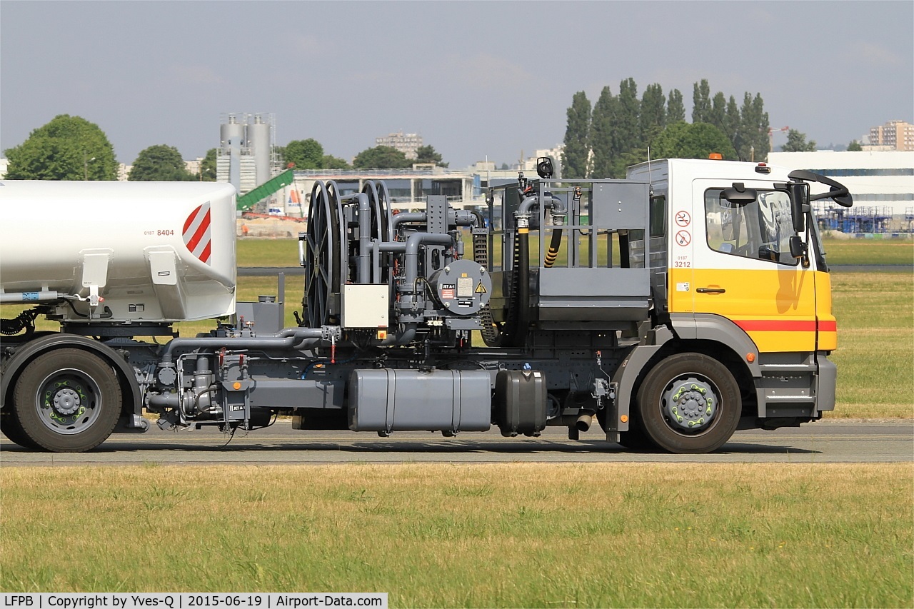 Paris Airport,  France (LFPB) - Refueling truck, Paris-Le Bourget (LFPB-LBG) Aerosalon