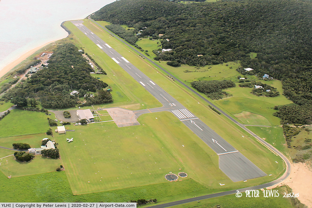 Lord Howe Island Airport, Lord Howe Island, New South Wales Australia (YLHI) - Crosswind on RW28
