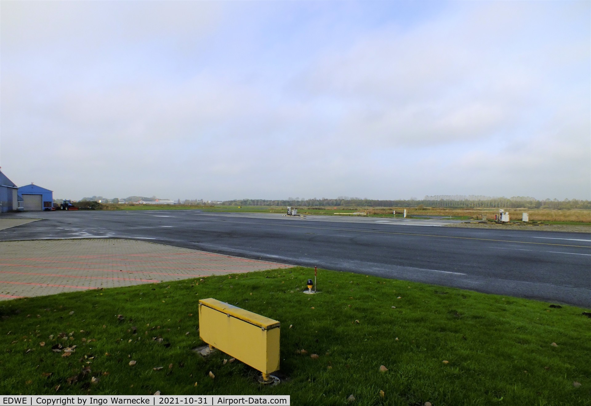 EDWE Airport - apron and taxiway west of the tower at Emden airfield