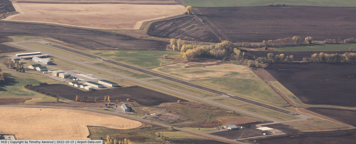 Hutchinson Muni-butler Field Airport (HCD) - Flyng by Hutchinson