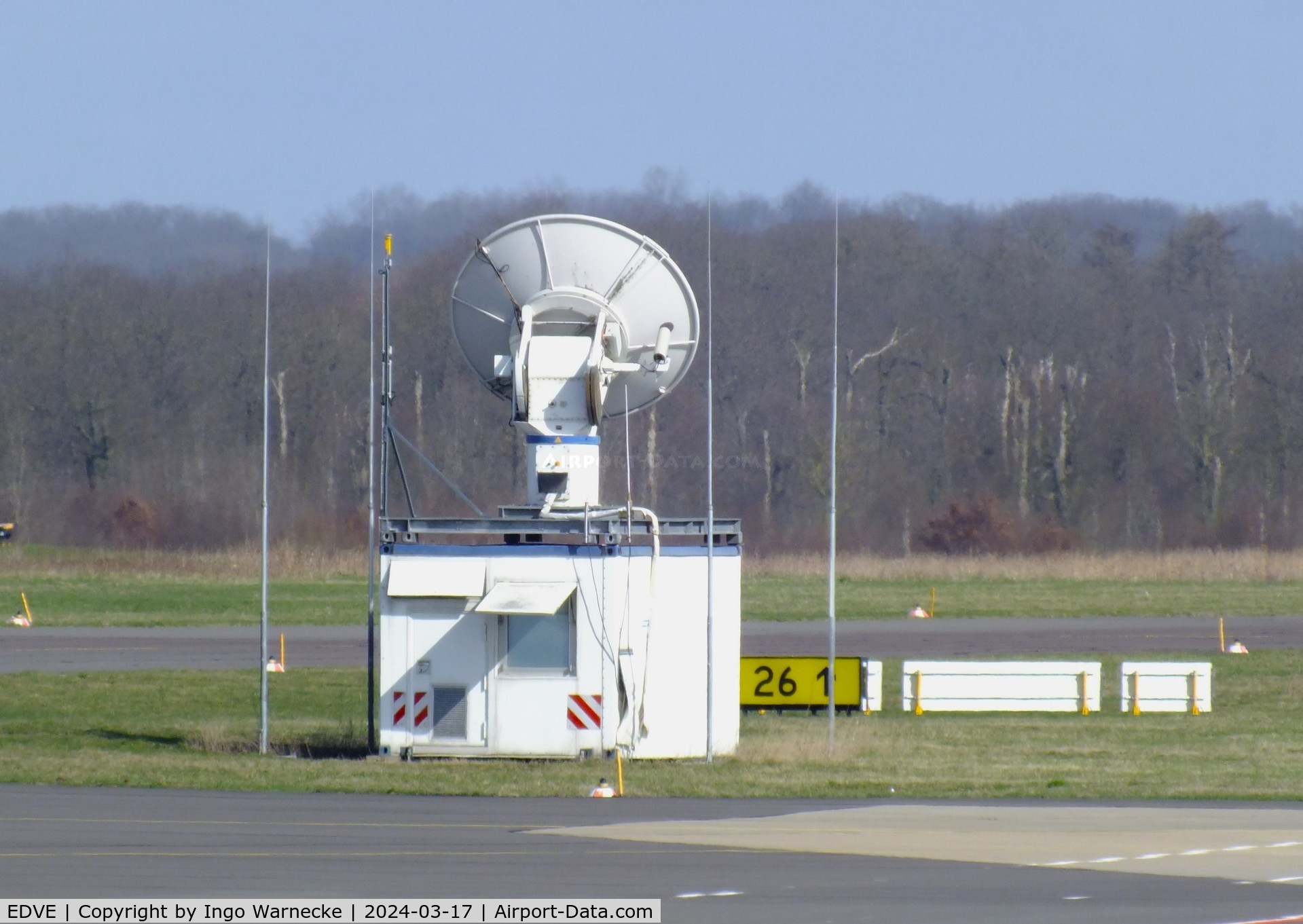 Braunschweig-Wolfsburg Regional Airport, Braunschweig, Lower Saxony Germany (EDVE) - new satcom station?/radar? at eastern apron of Braunschweig/Wolfsburg airport, BS/Waggum