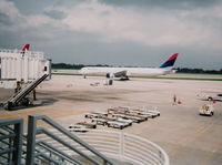 Orlando International Airport (MCO) - Delta at Orlando 2002 - by Florida Metal