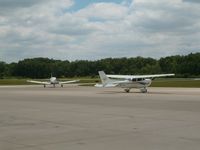 Huntington Municipal Airport (HHG) - Tarmac - by IndyPilot63