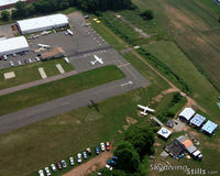 Ellington Airport (7B9) - N29173 departing Ellington, CT with a load of skydivers. - by Dave G