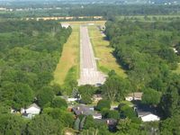 Fremont Airport (14G) - Final 27 - by Bob Simmermon