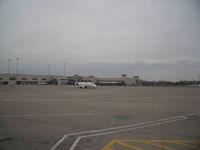 Louisville Intl-standiford Field Airport (SDF) - a picture of Louisville airport - by christian maurer