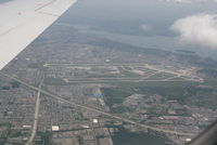 Montréal-Pierre Elliott Trudeau International Airport - Flight UA532  -  Arrival to CYUL from KORD - by Daniel Vanderauwera