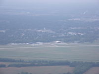 Middletown Regional/hook Field Airport (MWO) - - - by christian maurer