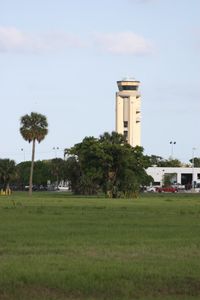 Fort Lauderdale/hollywood International Airport (FLL) - Fort Lauderdale tower - by Florida Metal